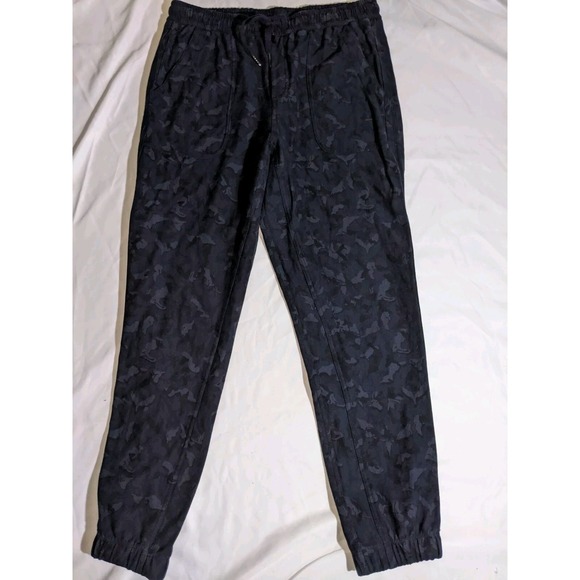 Athleta Farallon Jogger Size 10 Camo Navy Blue‎ Drawstring Pants Pockets Comfort - Picture 1 of 16